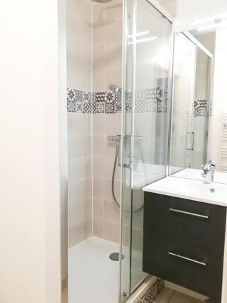 Apartment Superbe F2 Avec Balcon Vue - 4 Personnes *